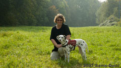 The dalmatian Nala together with her owner. Nala is Denmarks first seizure-alert dog and was trained by Canix.